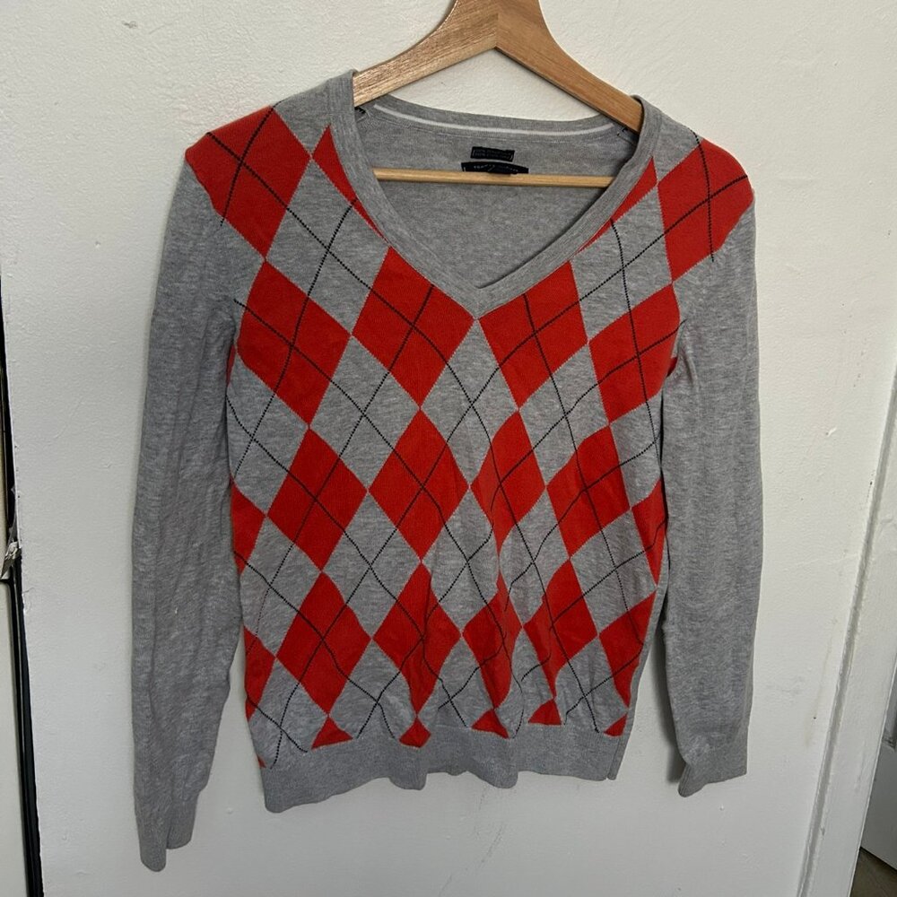 Tommy Hilfiger v-neck argyle sweater, size M